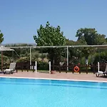 Vitoratos شقة *